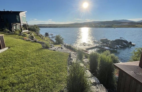 Polson Condo | Breath Taking Waterfront View- family sized condo! End Unit