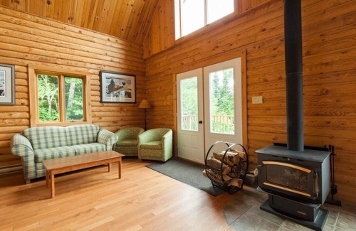 Saint-Paul-de-Montminy Ski Chalet | Breathtaking view of the Appalachian Park