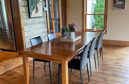 Ramblewood House | Breathtaking country home minutes to town-Great PSU football weekend house!