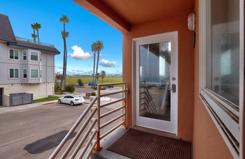 Imperial Beach Condo | Breathtaking Beachfront Unit with Epic Ocean and Estuary Views