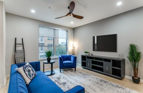 Cityplace Apartment | Breathtaking high-rise on McKinney Ave