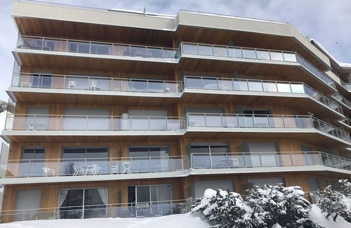 Viel-Alpe Apartment | BREATHTAKING MOUNTAIN VIEW LARGE APT DIRECT ACCESS TO CHAIRLIFT & SLOPES OFFERS