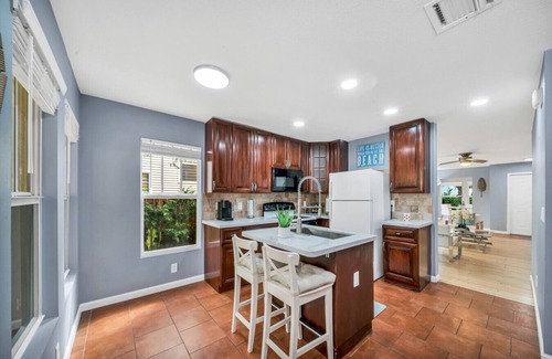 Grandview Heights House | Breathtaking Residence in Rosemary Square WPB