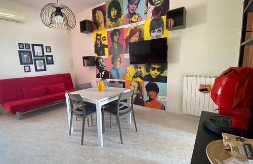 Torre del Greco House | Breathtaking views of Capri, Sorrento and Naples await you. Great location