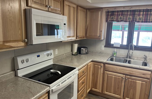 Estes Park House | Breathtaking Views, Huge Deck, Private, Fireplace, 4 Bedroom 2 Bath, Sleeps 10nn