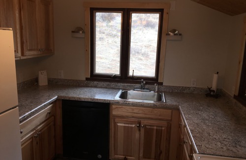 Estes Park House | Breathtaking Views, Large Deck, Private, Fireplace, 3 Bedroom, 2 Bath, Sleeps 8