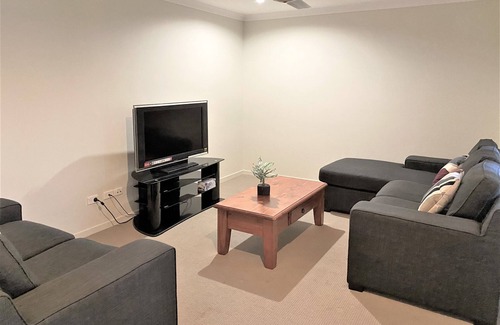 New Auckland House | BREEZE HOME 4 Bedroom Modern House