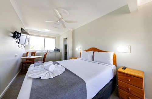Ulladulla Hotel | Breeze Inn 13 Princes Highway, Ulladulla