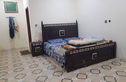 Tranna Hotel | Breeze Inn Hotel & Restaurant