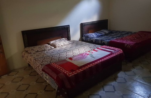 Tranna Hotel | Breeze Inn Hotel & Restaurant