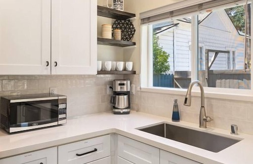 Paso Robles House | Breezy 3 Bedroom Home Walking Distance to Downtown