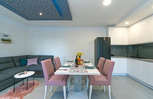 Central Dalmatia Apartment | Brela 13, Apartment near the beach