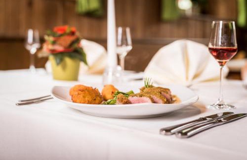 Kirchehrenbach Hotel | Brennereihotel Sponsel