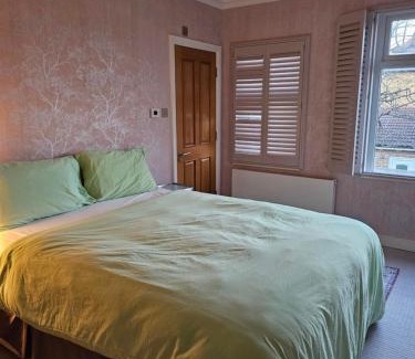 London Borough of Hounslow House | Brentford house