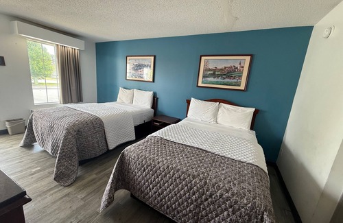 Roanoke Rapids Hotel | Brentwood Inn & Suites