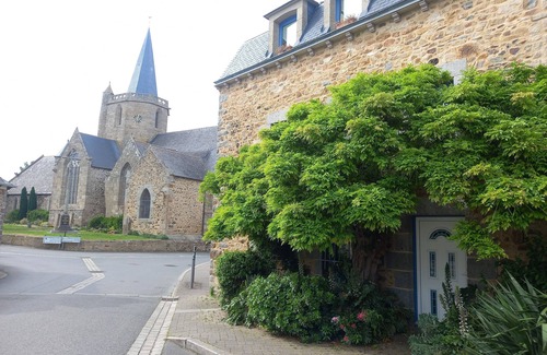 Hillion House | Breton house in the village of Hillion, 300m from the sea