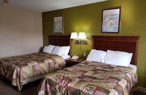 Fairfield Hotel | Briarwood Inn