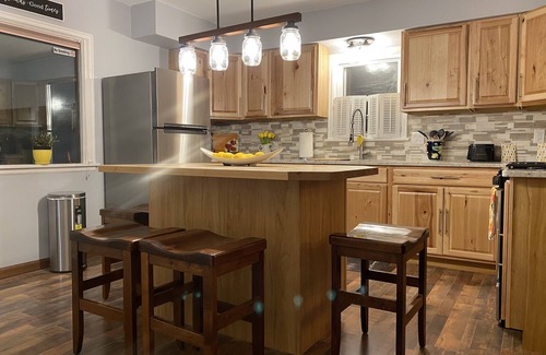 Manitowoc House | Brick Tudor Vacation Rental House Close To Lake Michigan And Downtown