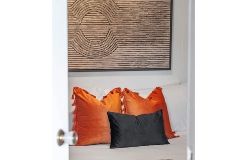 Drumheller Apartment | Bricks & Wood | No Service Fees | Royal Tyrell