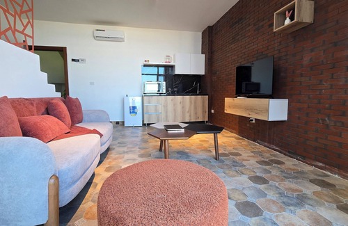 Gemmayzeh Apartment | Bricky/Gemmayze