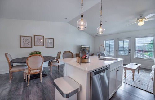 Clayton Hotel | Bridge Creek Inn