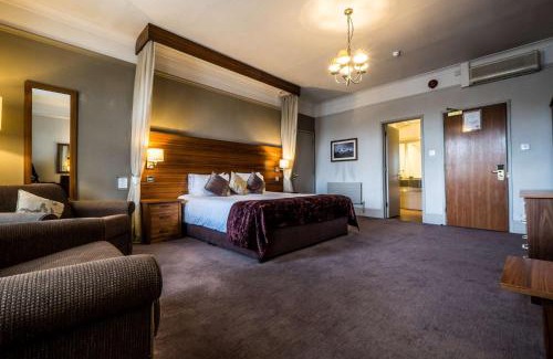 London Borough of Ealing Hotel | Bridge Hotel