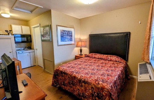 Cascade Locks Hotel | Bridge of The Gods Motel, Cabins & RV Park