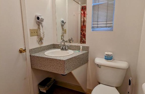 Cascade Locks Hotel | Bridge of The Gods Motel, Cabins & RV Park