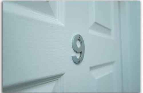 Maidstone Apartment | BridgeCity Entire apartment 1Bedroom Apartment Free Parking