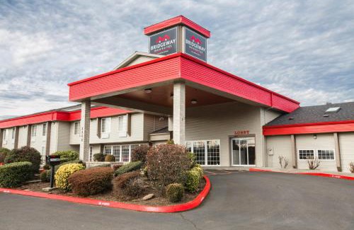 Wilkes East Hotel | Bridgeway Inn & Suites - Portland Airport
