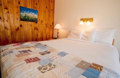 Westport Cabin | Brier Island Lodge