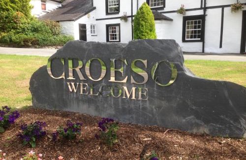 Mallwyd Hotel | Brigands Inn