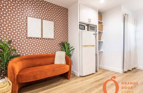 Ladera Heights Apartment | Bright 1BR Apt Near Manhattan,Playa & Venice Beach