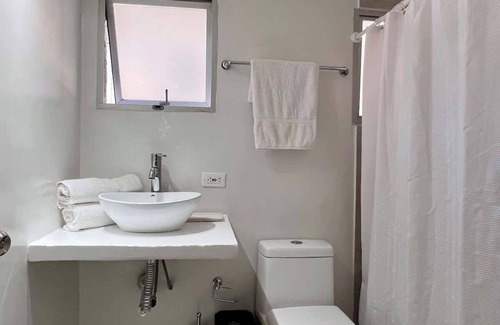 Chico Reservado Apartment | Bright 2BR in Parque de la 93