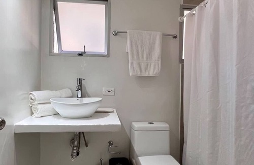 Chico Reservado Apartment | Bright 2BR in Parque de la 93