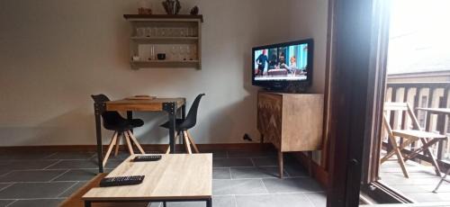 Monetier-les-Bains Apartment | Bright 30 M With Balcony Center Villa
