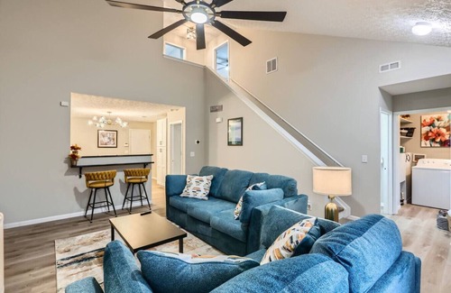 Columbus House | Bright 3BR Home w Garage near CMH & Ohio Dominican