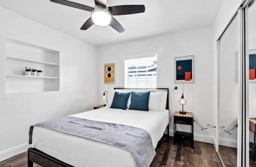 Driftwood House | Bright 4 Bedrooms with Pool and Game Room near Hard Rock