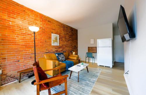 Prudential - St. Botolph Apartment | Bright and Cozy Studio Apartment