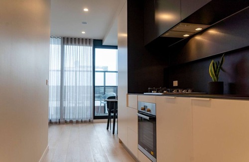 South Yarra Apartment | Bright and modern 1BD in heart of South Yarra!