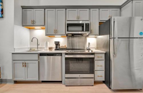 Downtown Louisville Apartment | Bright and Modern Studio in Louisville # 304