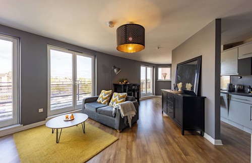 City Centre Glasgow Apartment | Bright and spacious 1bed penthouse in Glasgow's city centre