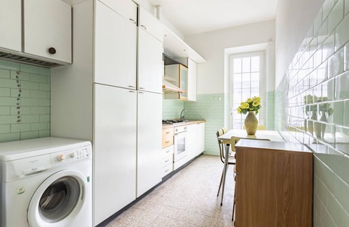 Viareggio Apartment | Bright and spacious apartment of about 130 sqm, able to accommodate up to 5 people, located on the first floor of a building without elevator (stairs to access).The property is located in a quiet area in the heart of the center of Viareggio, a few minute