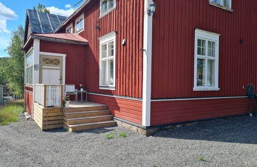 Skog House | Bright and spacious living in historic building