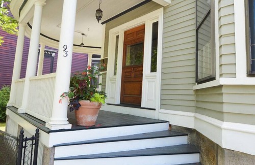 West End Apartment | Bright and Sunny apartment in Victorian cottage