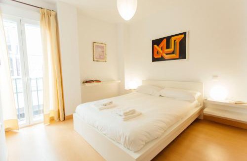 Encarnacion-Regina Apartment | Bright and Wide 1Bd 2Bth- José Gestoso