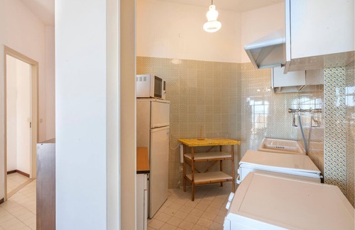 Ponte Sasso Apartment | Bright apartment in a building located directly on the beach of Torrette di Fano.