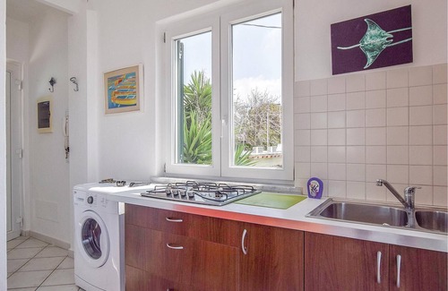 Sant'Angelo House | Bright apartment on the 1st floor of a small two-family house overlooking the sea and a few steps fr