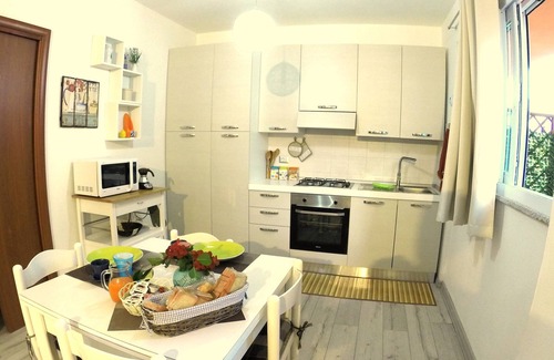 Valledoria Apartment | bright apartment on the sea