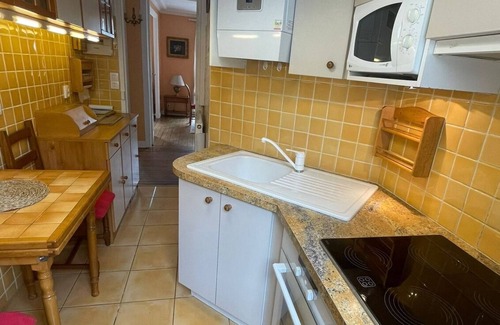 Parc-de-Montsouris Apartment | Bright Apartment with Balcony - Paris 14th, Alésia